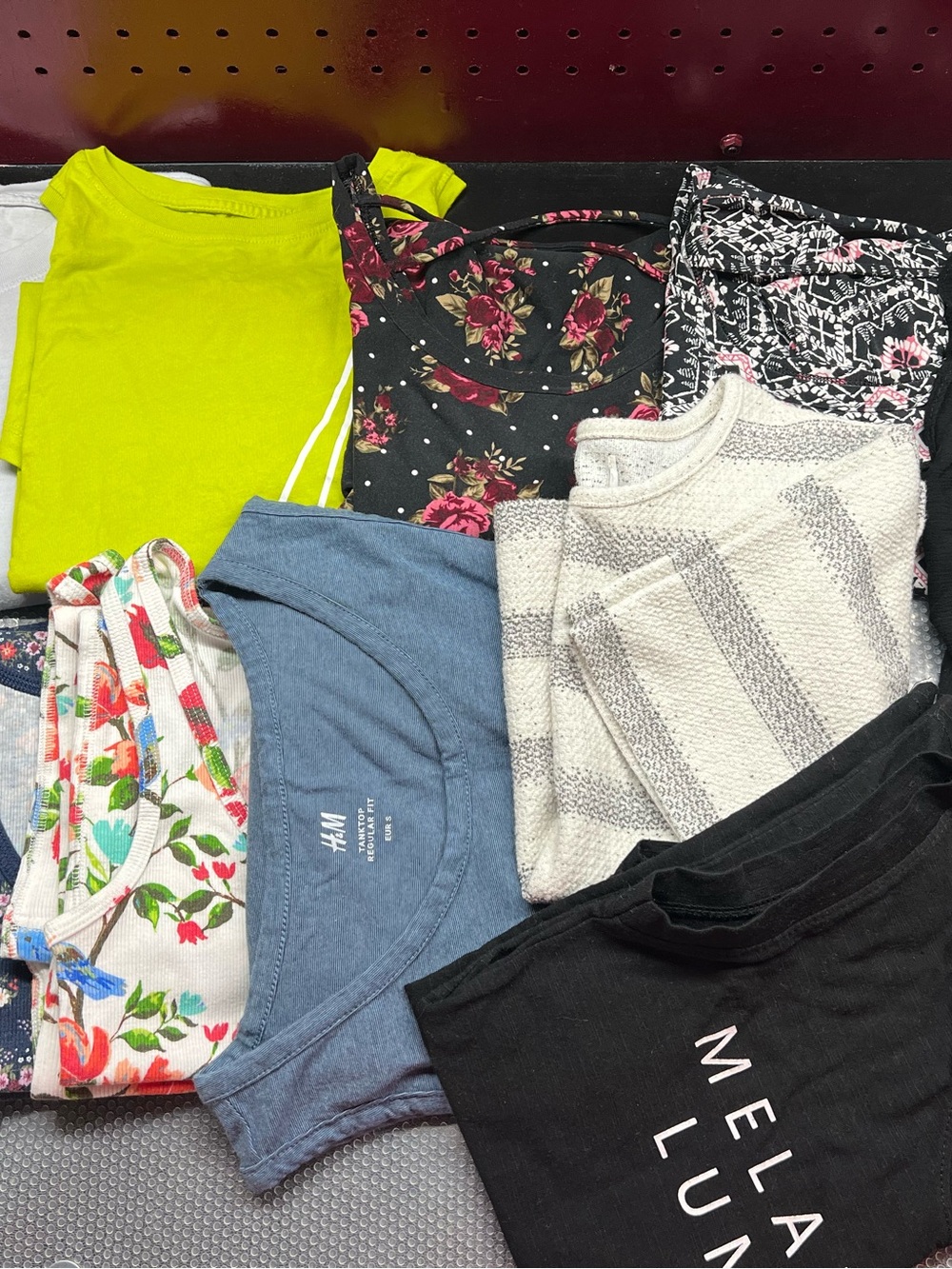 Bundle of 11 T-shirts and blouses – Size S